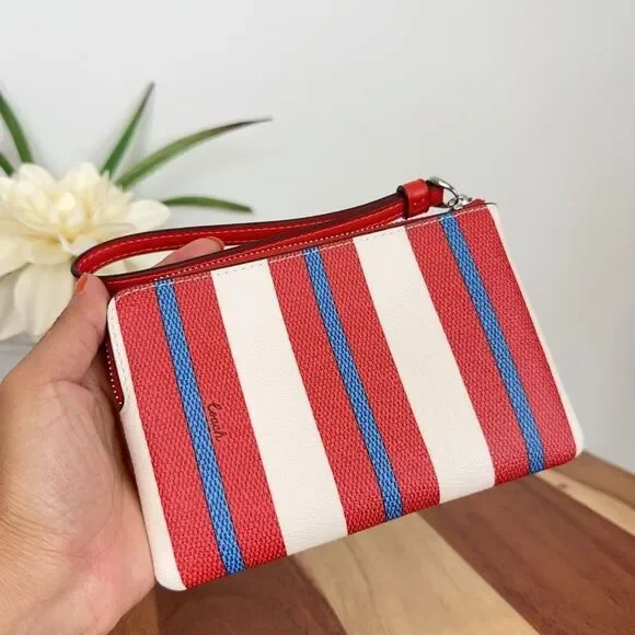 NWT Coach Corner Zip Wristlet With Stripe‎ Print - Picture 4 of 7